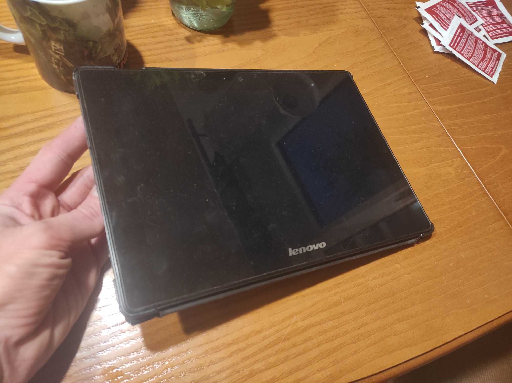 Планшет Lenovo IdeaTab 5600-H не вмикається