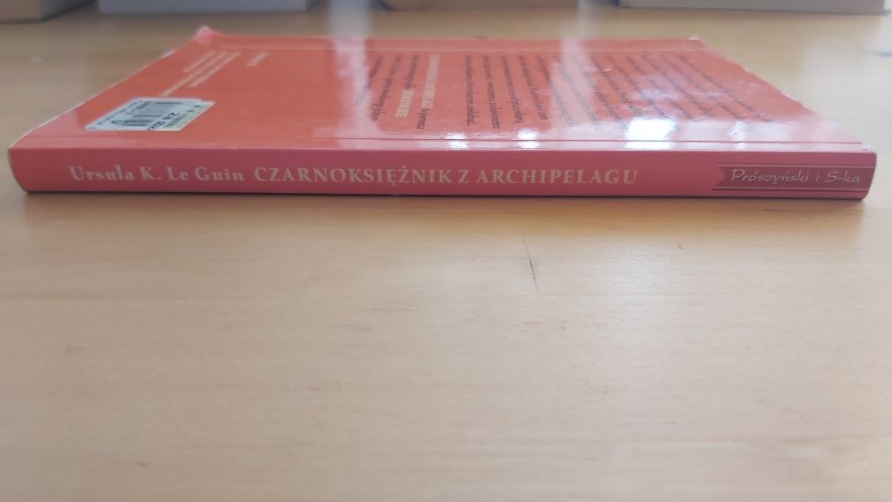 Czarnoksiężnik z Archipelagu Urszula K. Le Guin