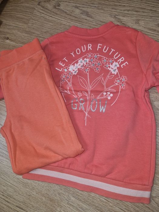 Dres lupilu super stanie 110/116