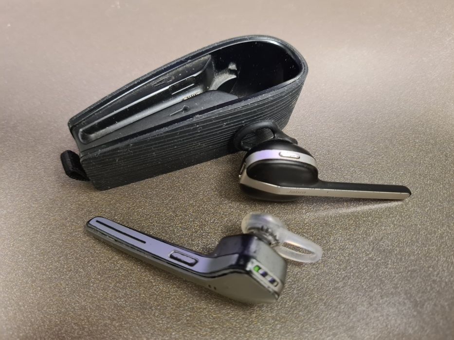 Гарнітура Plantronics Voyager 3200