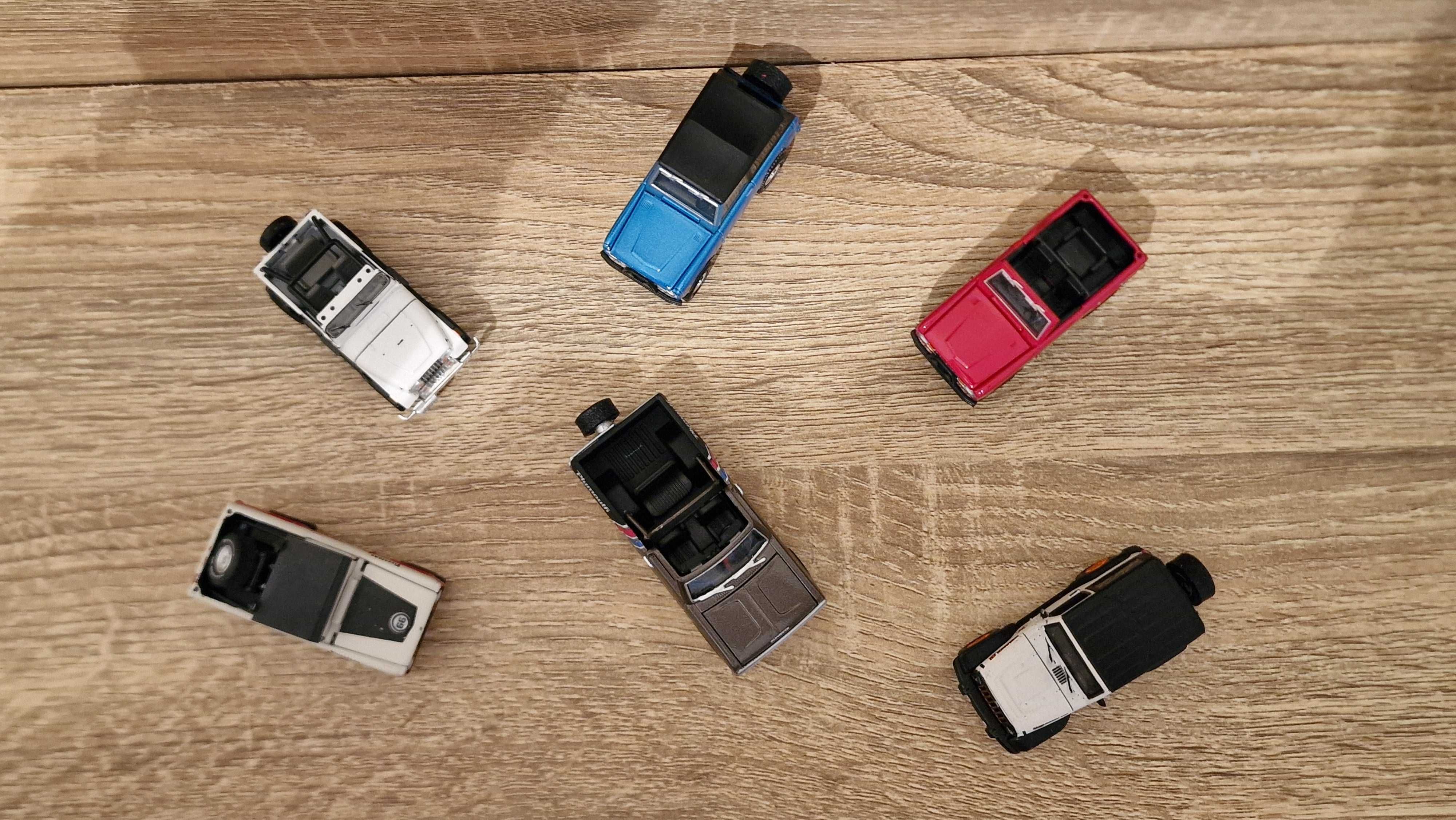 Lote de 6 Jeeps de todo terreno 1:64