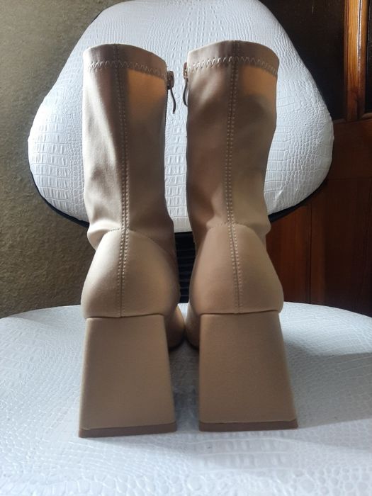 Ботильйони панчохи