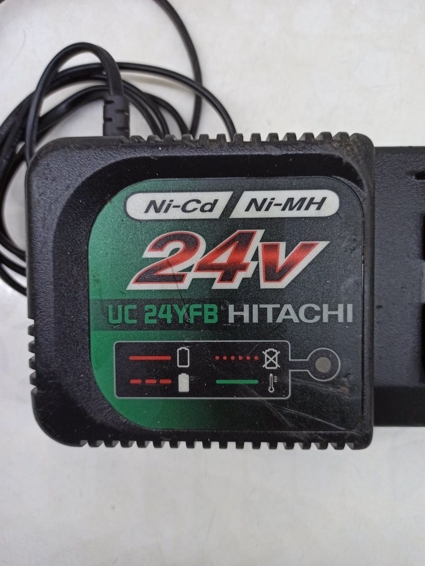 Ładowarka do baterii akumulatorów HITACHI UC 24YFB 24V Ni-Cd Ni-MH