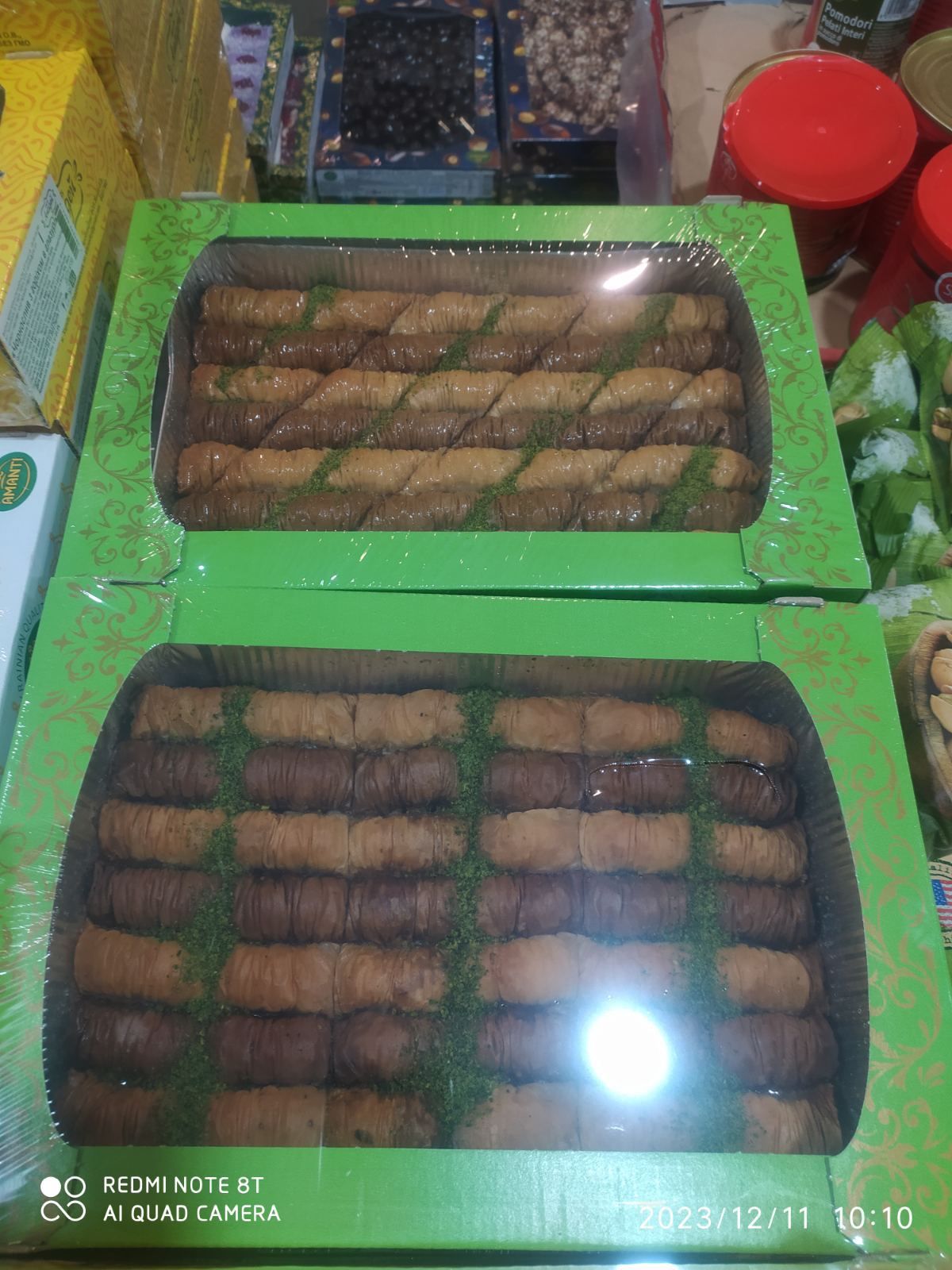 В продаже Конфеты, Шоколад, Пахлава,Рахат лукум,Орех в сахоре Манго
