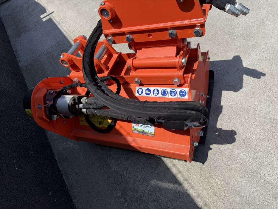 Triturador de martelos para retro escavadora