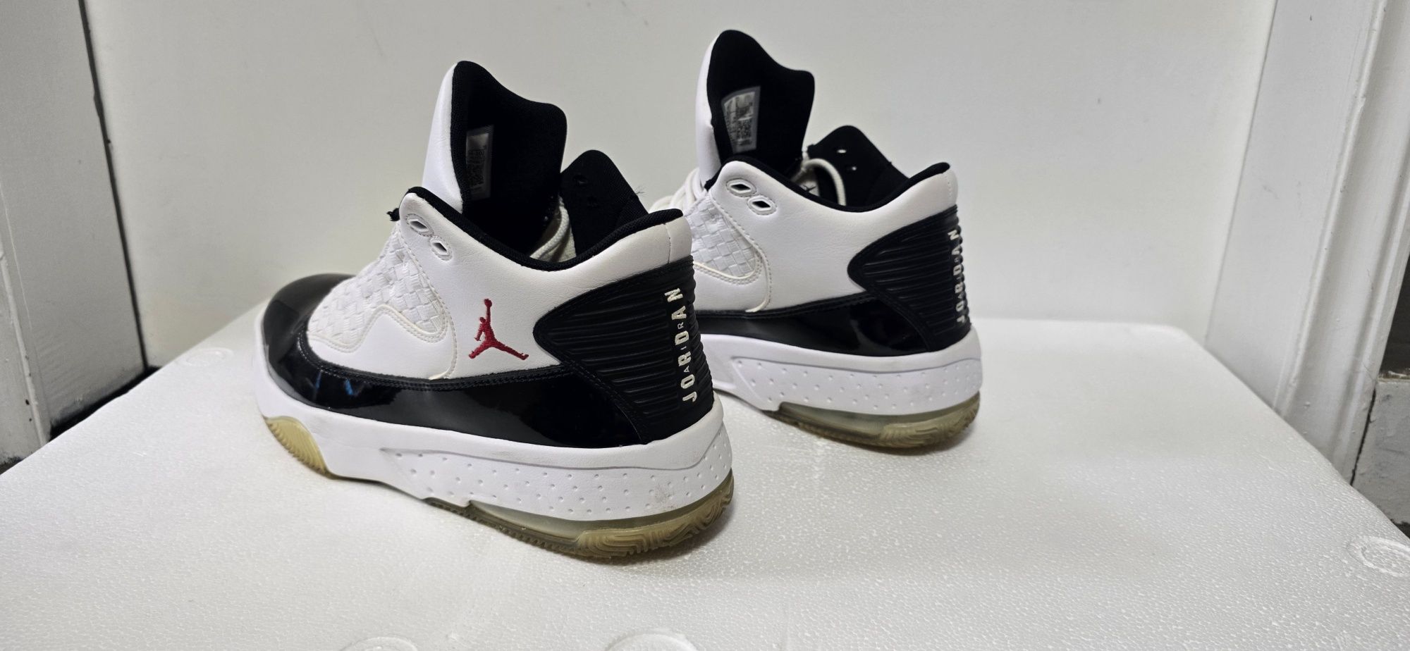 Jordan Max Aura 2