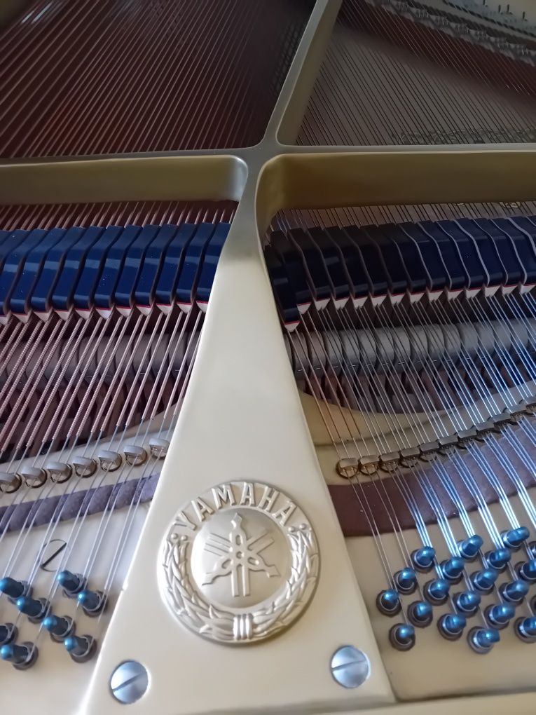 Fortepian Yamaha