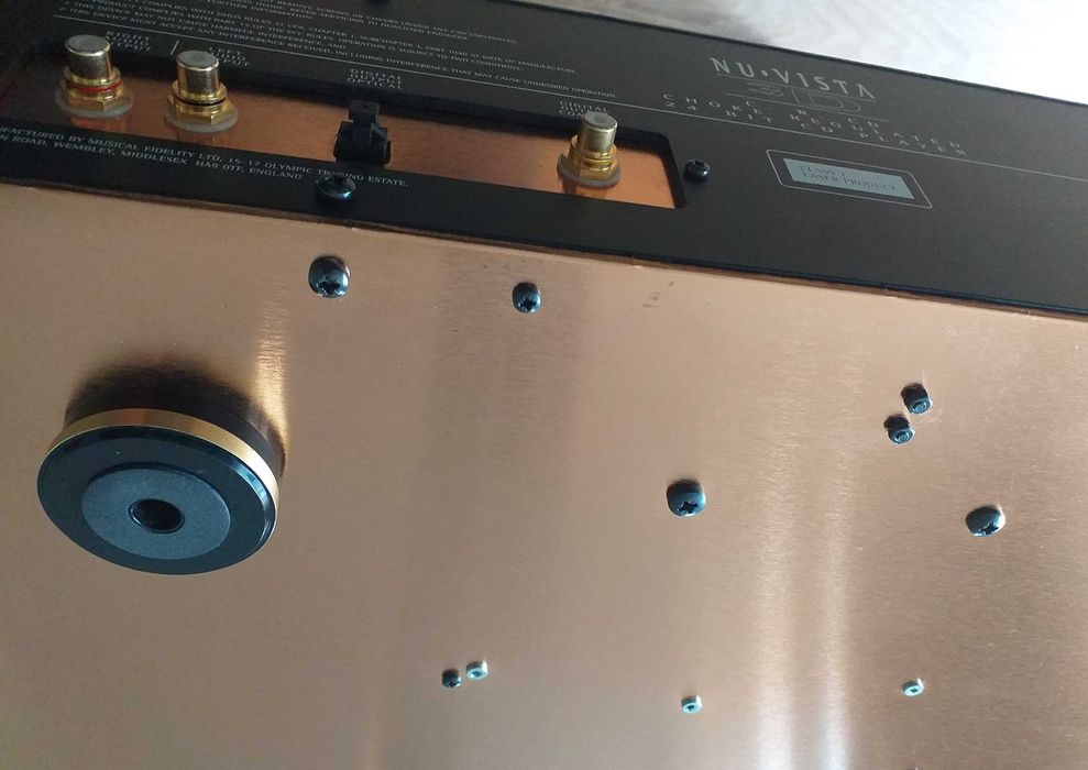 Musical Fidelity Nu-Vista 3D 24 bit DAC CD wykończenie złoto 24K