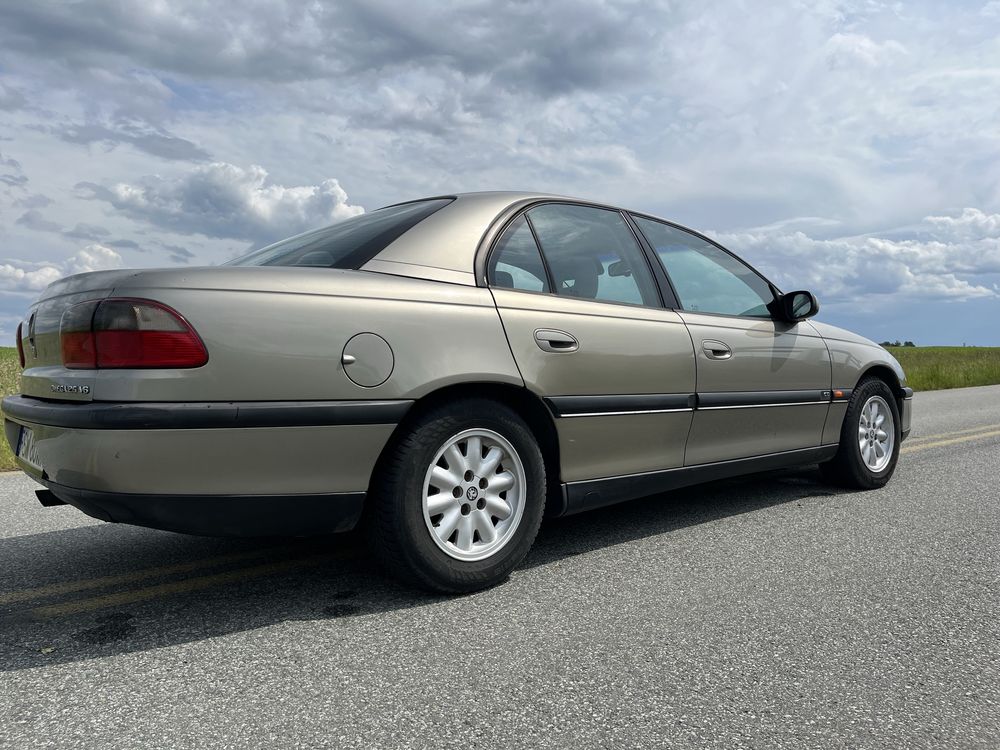 Opel omega 2.5 v6 swieży przegląd i AKU