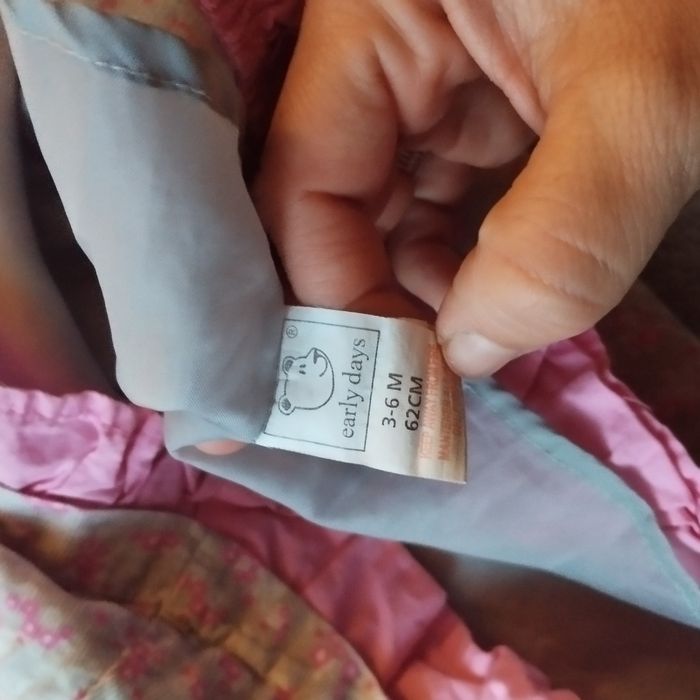 Zestaw sukienek niemowlęcych 62, 68, 74  stan bardzo dobry