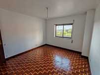 Aluguer Apartamento T3 Ceira