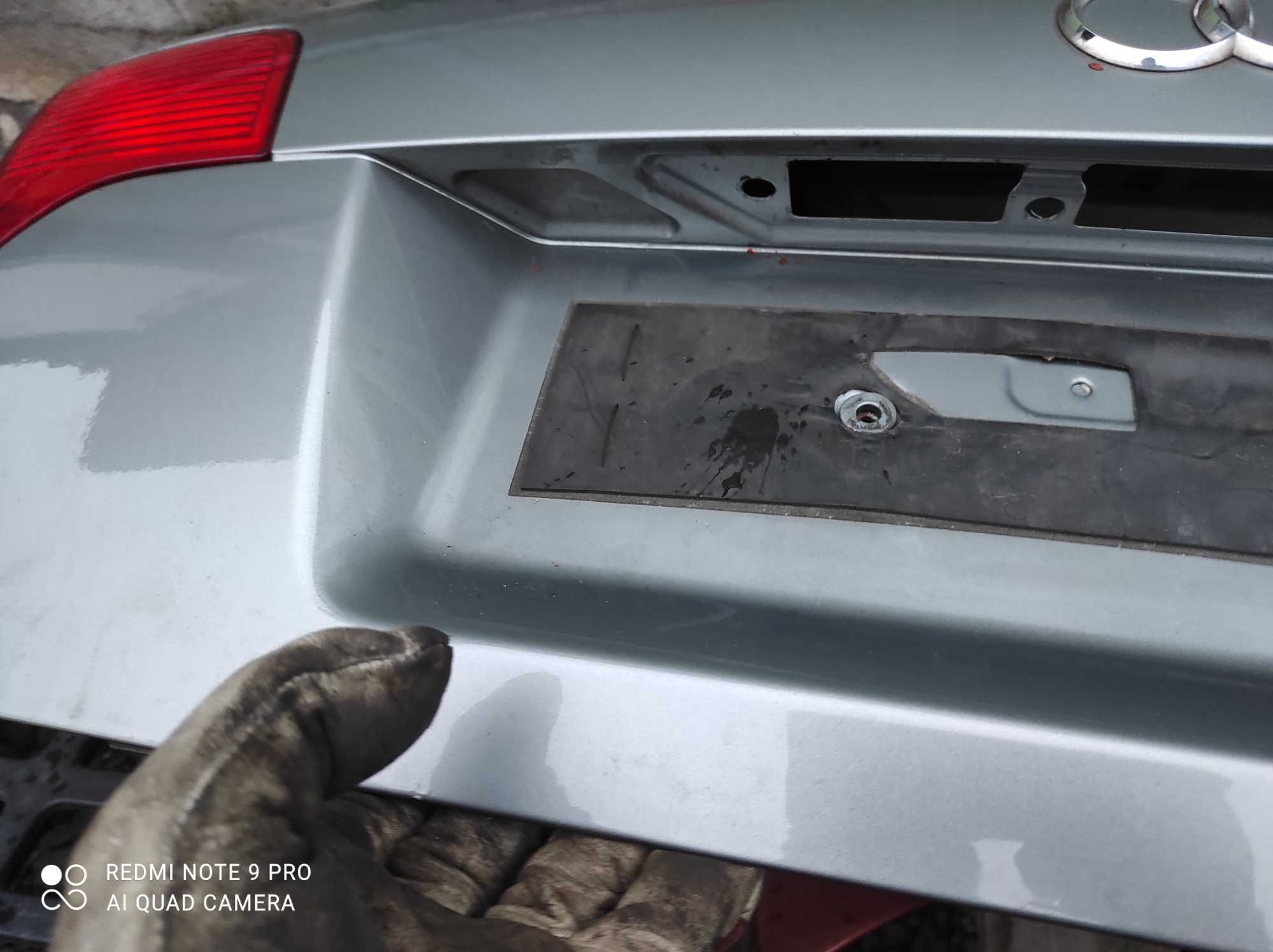 Audi a4 b7 sedan LY7G klapa bagażnika w kolor