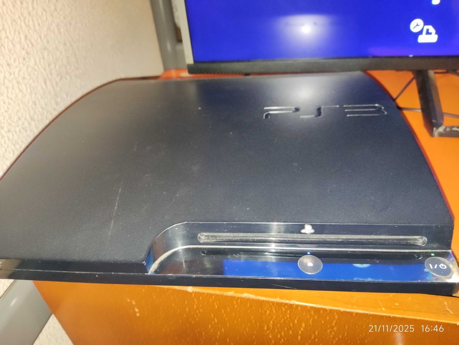 PS3 desbloqueado + comandos e Jogos físicos