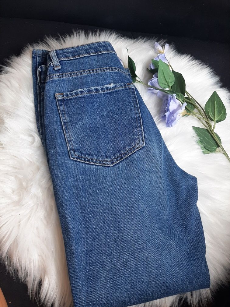 Spodnie jeansy damskie wysoki stan proste nogawki rurki vintage Bershk