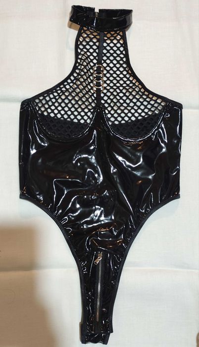 Еротична білизна латекс