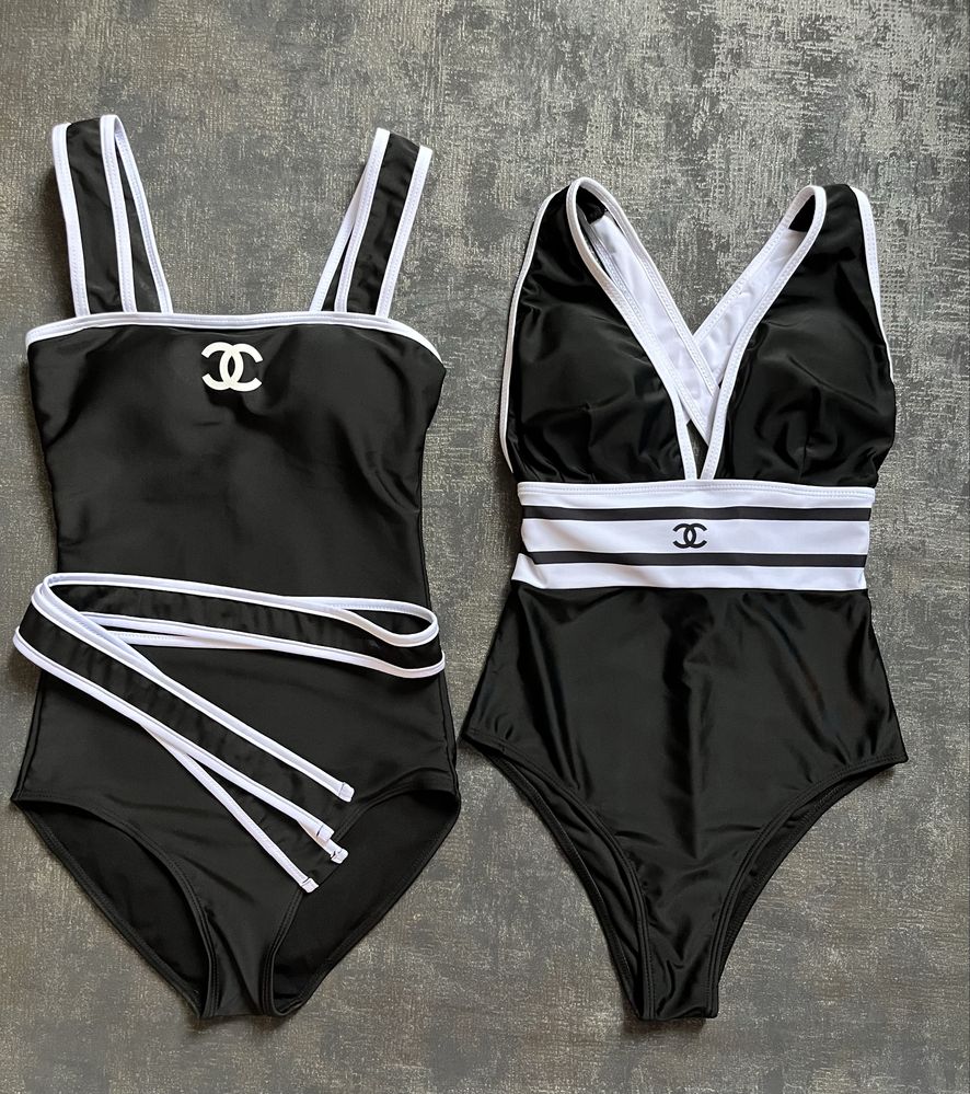Суцільний купальник Chanel