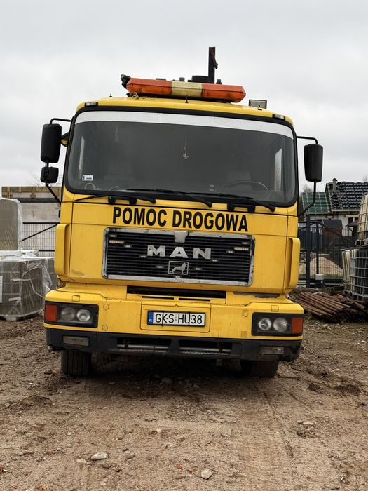 MAN pomoc drogowa laweta 3 osie