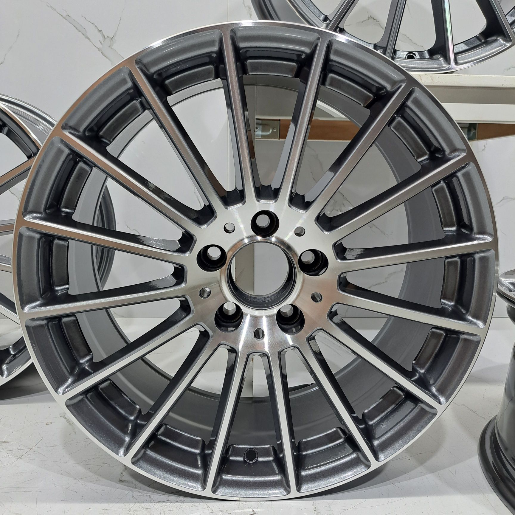 Jantes 18" LOOK Mercedes AMG turbine A B CLA GLA Vito Viano 5x112
 5z