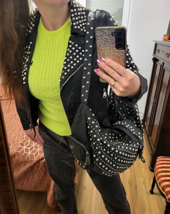 Unikatowa duża torba Hilfiger Denim z ćwiekami ćwieki.