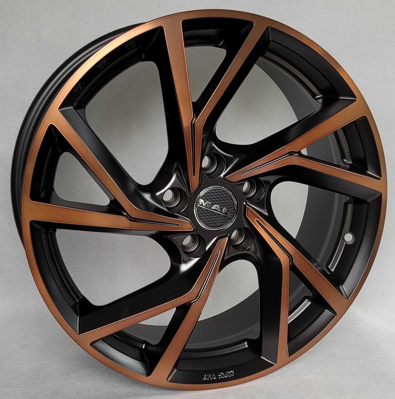 MAK Felgi 18 Cupra Formentor Audi A4 B8 B9 A6 C7 C8 Passat B8 Superb 3