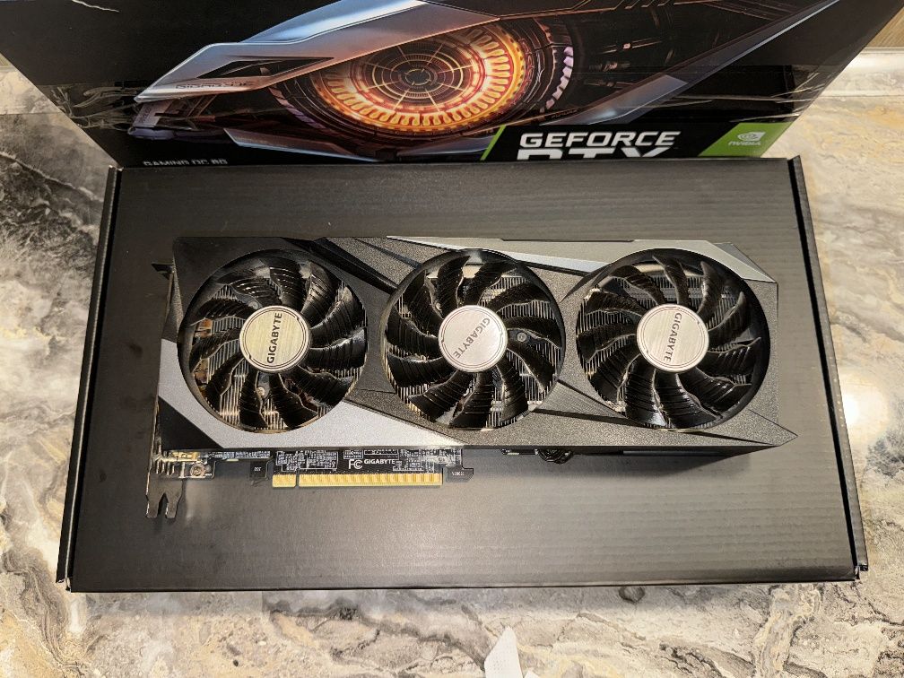 Видеокарта Nvidia RTX 3070 Gigabyte