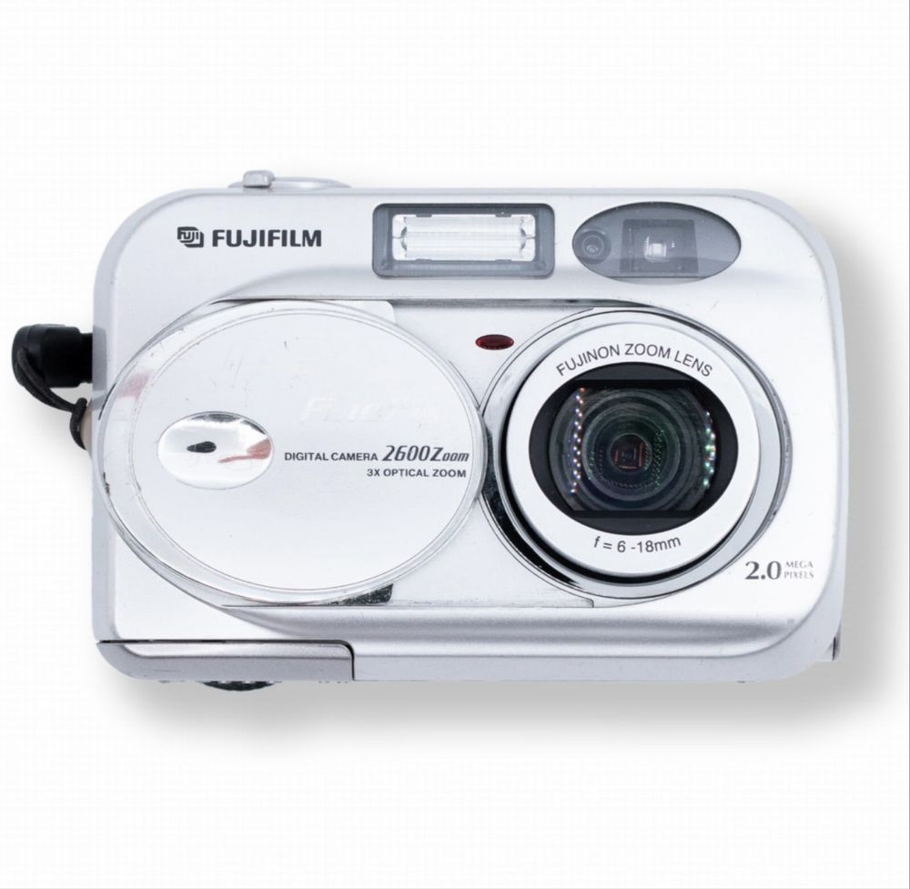 Aparat Cyfrowy Fujifilm Finepix 2600 2 MP 3X Zoom idealny stan Japan