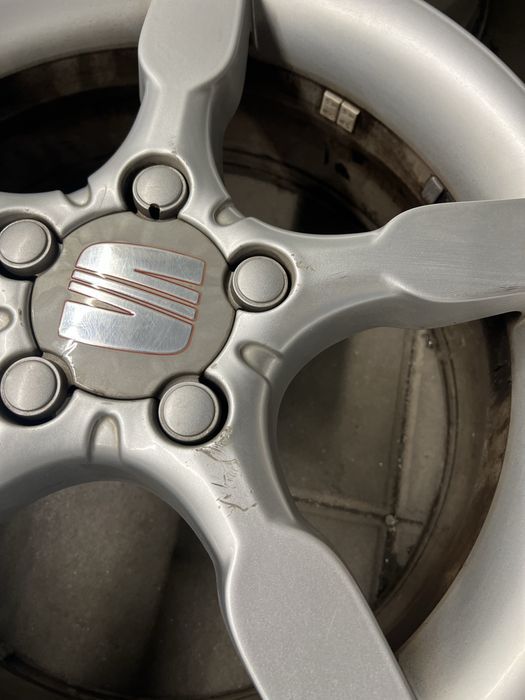 Felgi aluminiowe oryginalne 7Jx17H2 ET54 5x112 Seat Leon 2 Altea