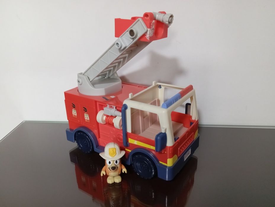 Bluey - Carro de Bombeiros