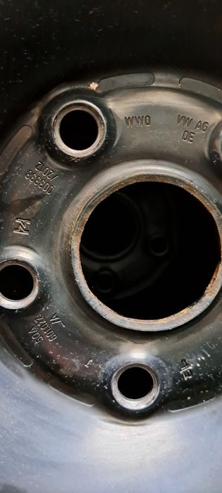 Felgi stalowe 16" z oponami do Vw Turan