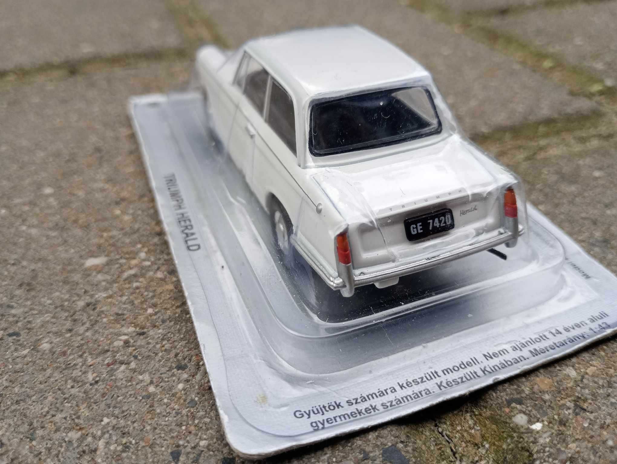 TRIUMPH HERALD kolekcja kultowe auta PRL 1/43 model Deagostini kap