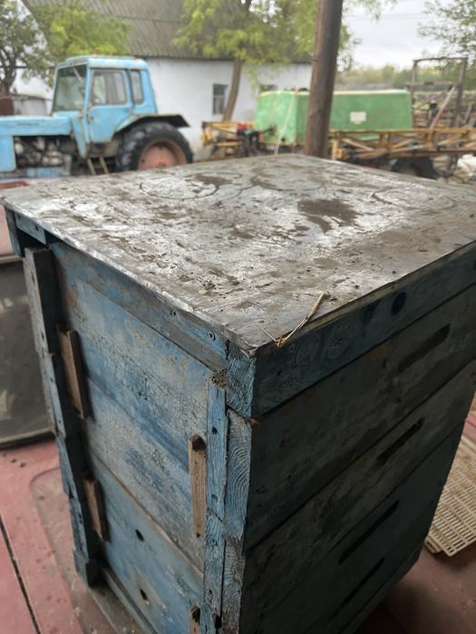 Продаю рогатые улья на 10 рамок 2 корпуса