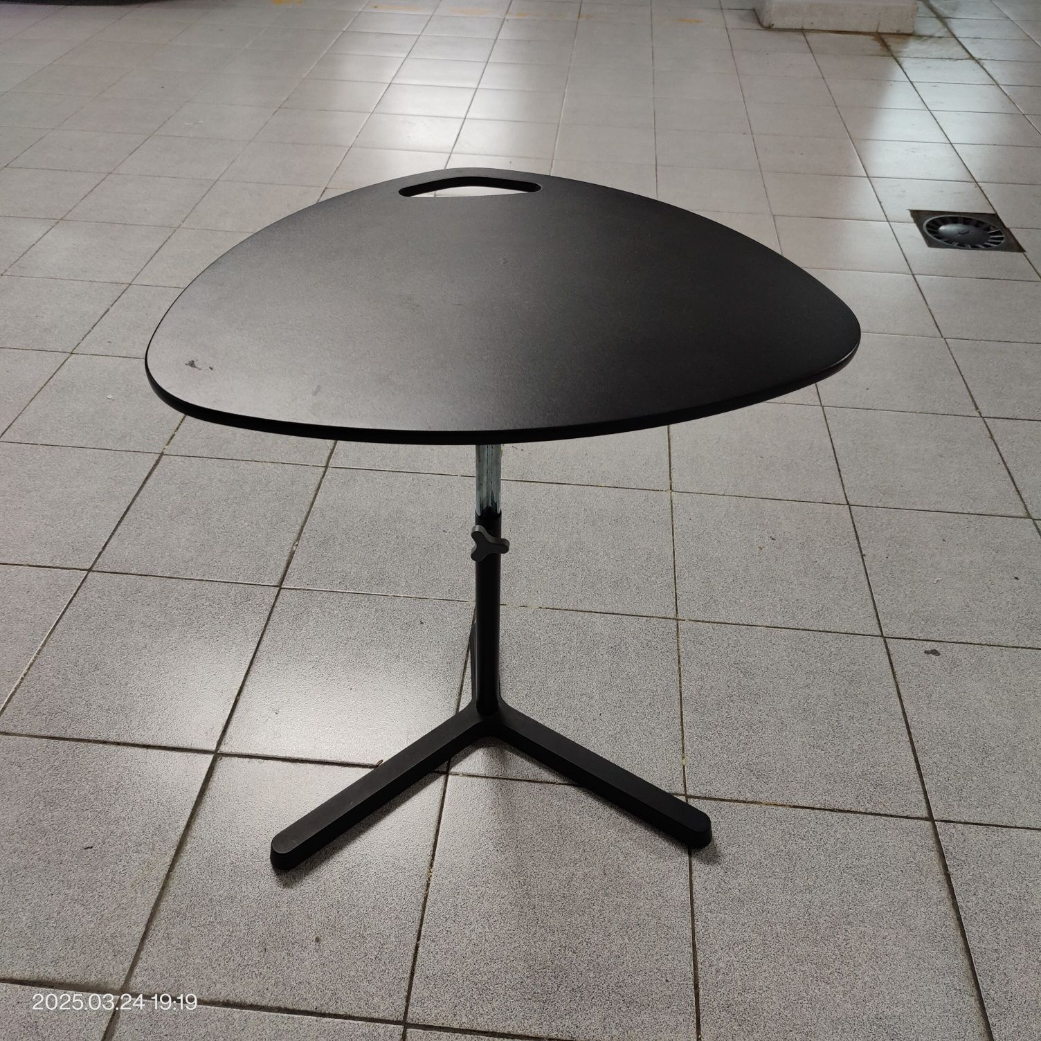 Tripé para projector