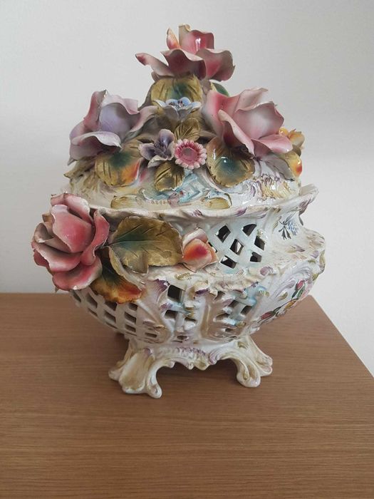 Terrina Centro Mesa Antiga Porcelana Capodimonte-Made in Italy