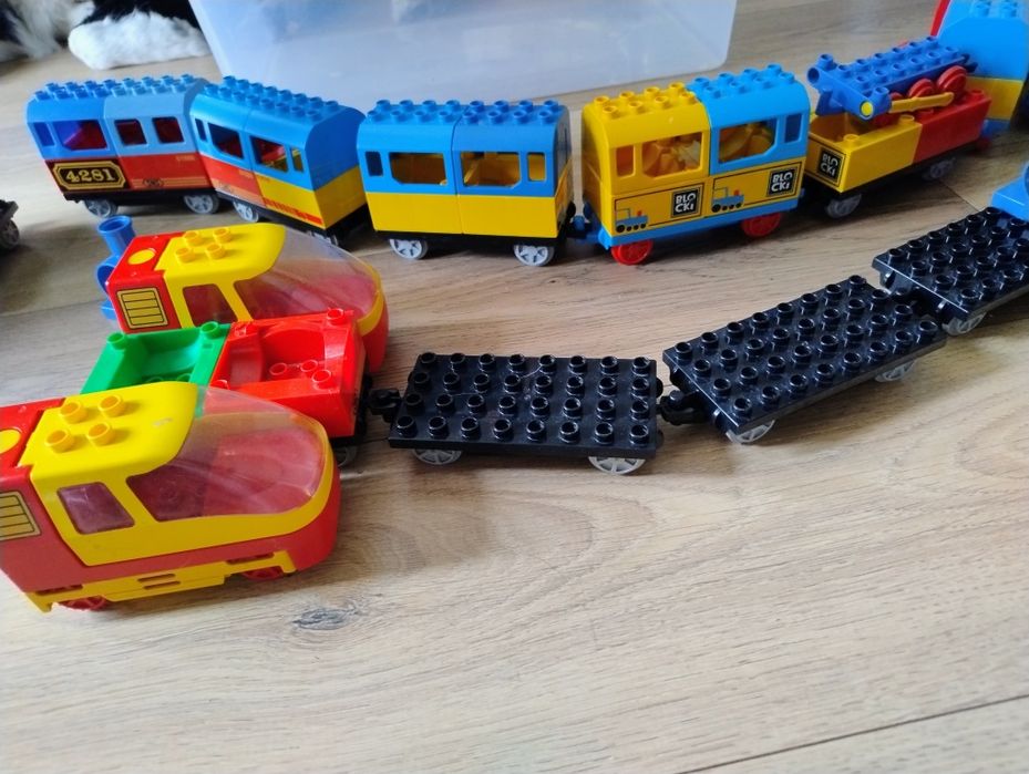 Pociąg lego duplo i tory