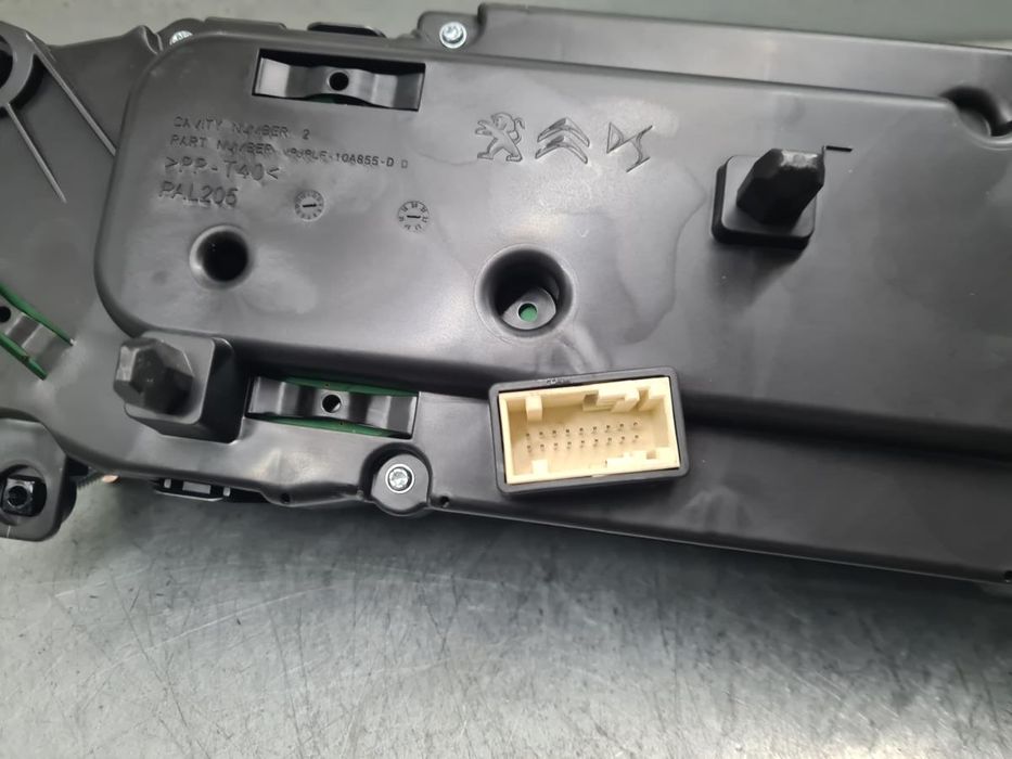 Quadrante / painel de instrumentos PEUGEOT 208 II
