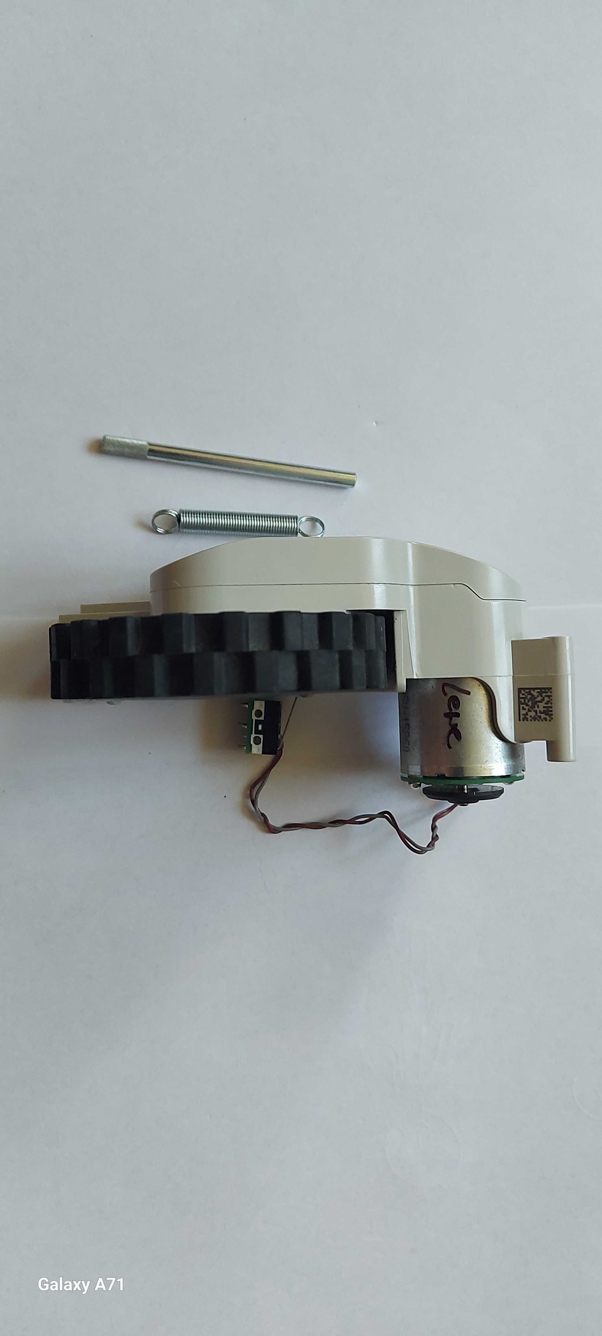 Koło prawe do robota sprzątającego Dreame D10 Plus - RLS3D