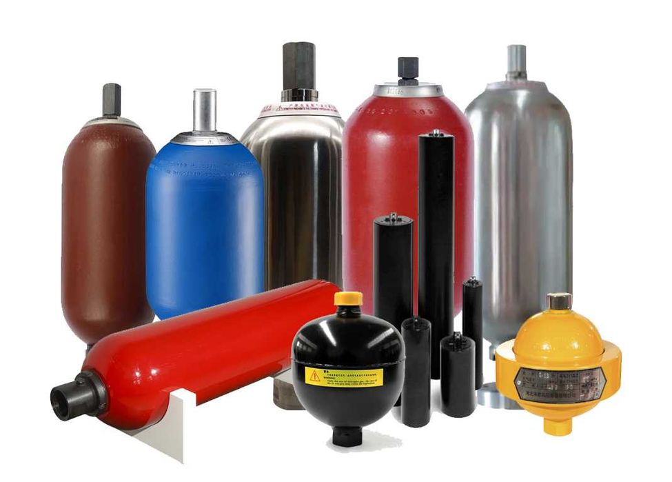 Akumulator hydrauliczny, serwis, uzupełnianie azotu