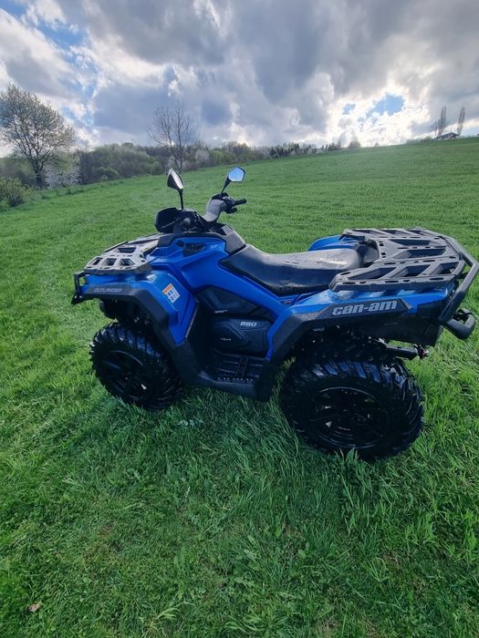 Quad can am 650 xt  outlander