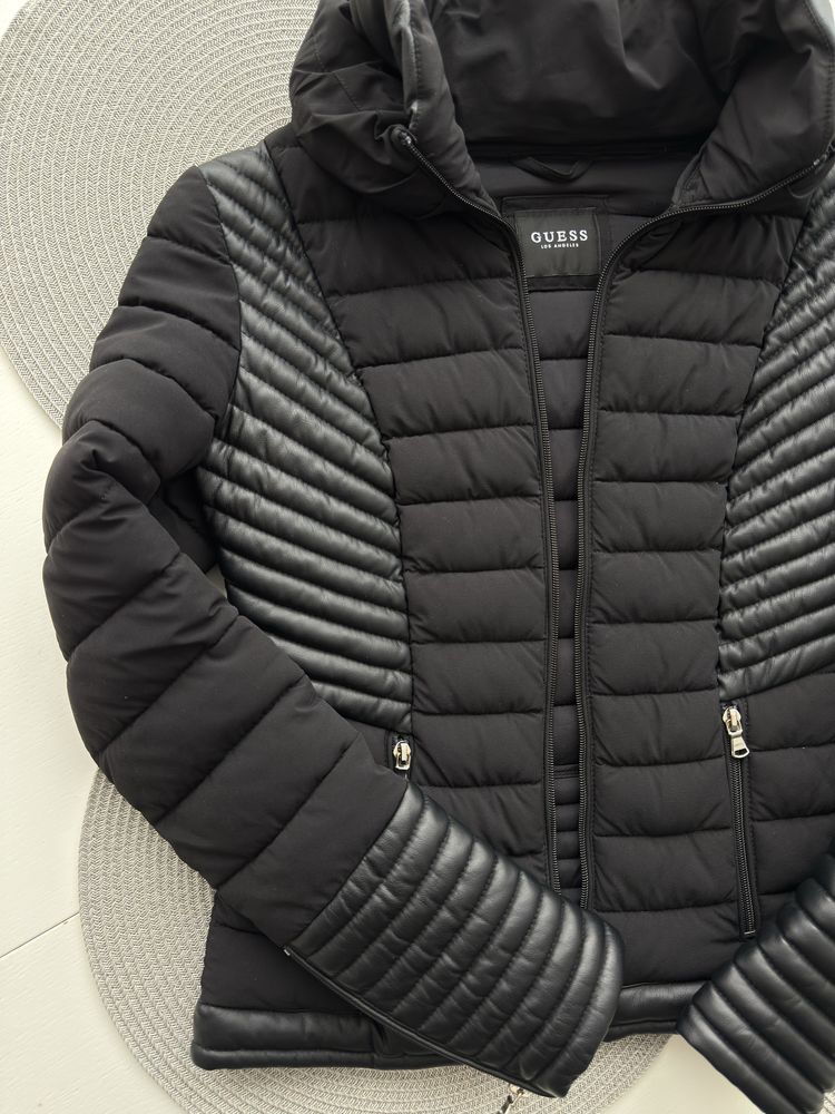Куртка Guess XS р.