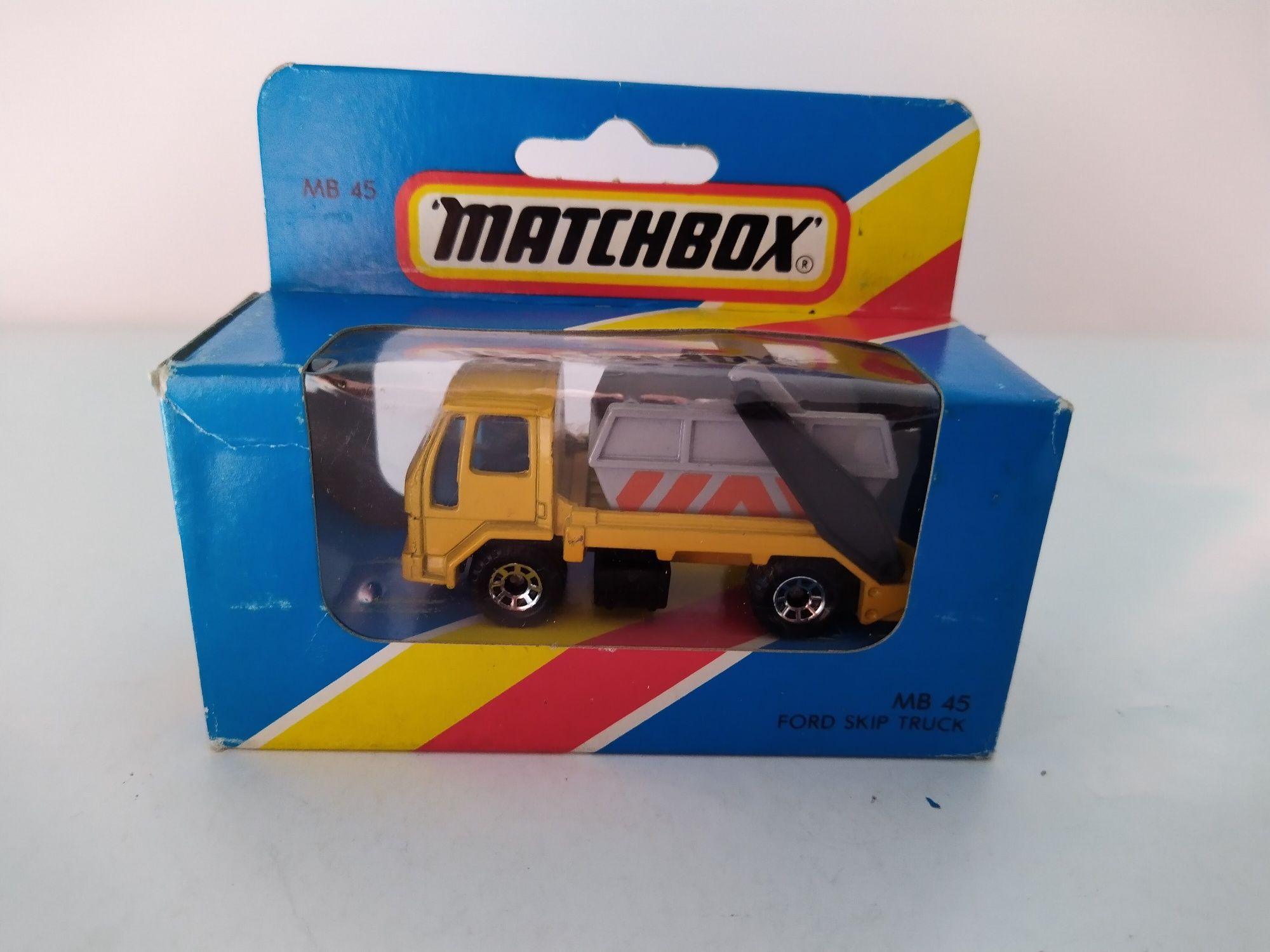 Ford Camion Container MB 40 Matchbox pudełko