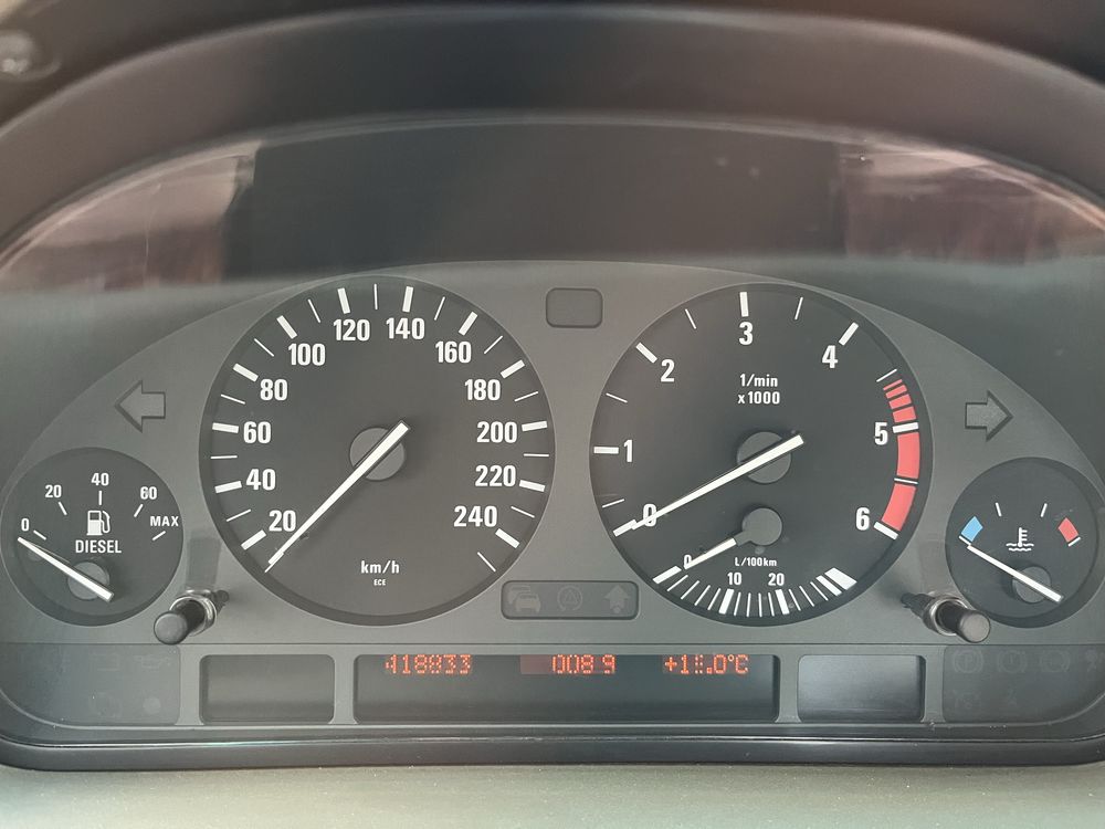 BMW E38 2000р 3.0 дизель