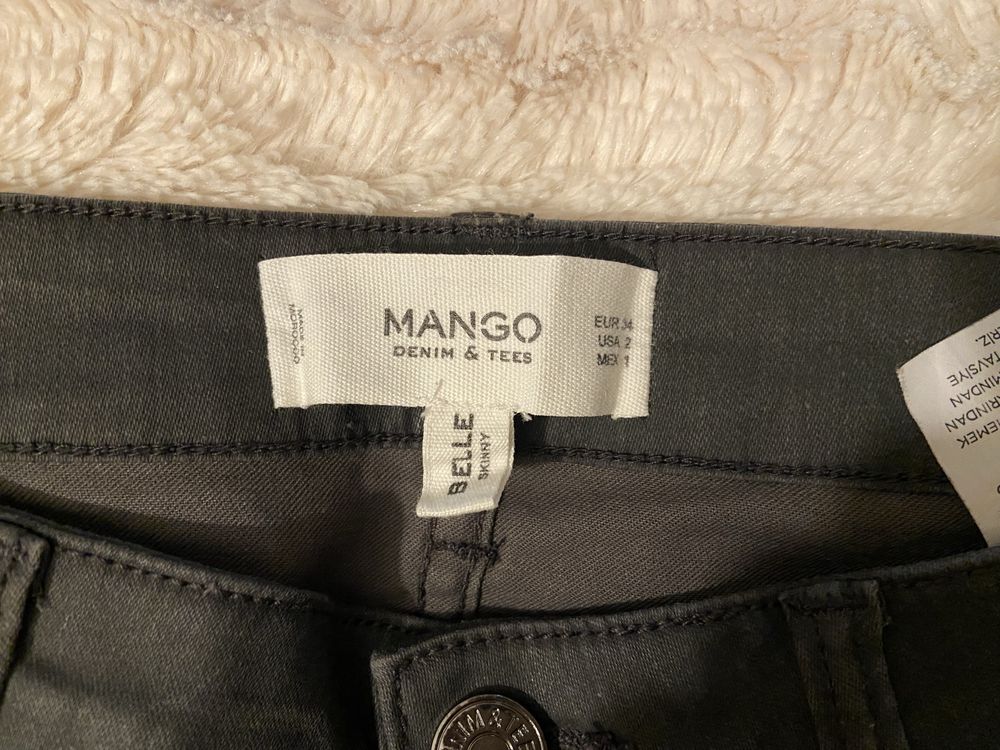 Vendo calcas Mango