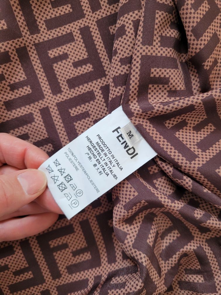 Oryginalna Parka Fendi w rozmiarze M