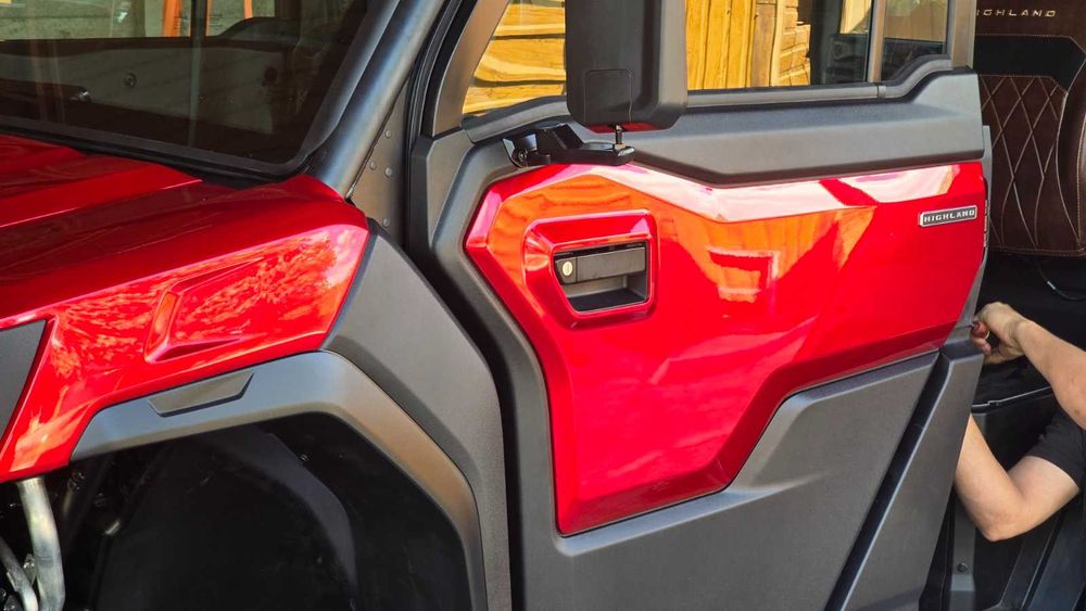 Мотовюдихід CFmoto U10 XL PRO HIGHLAND