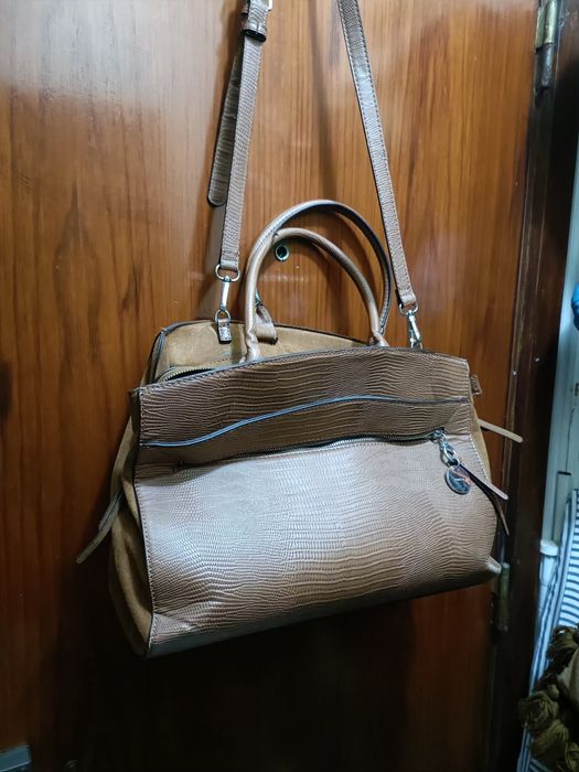 Mala da Parfois castanha