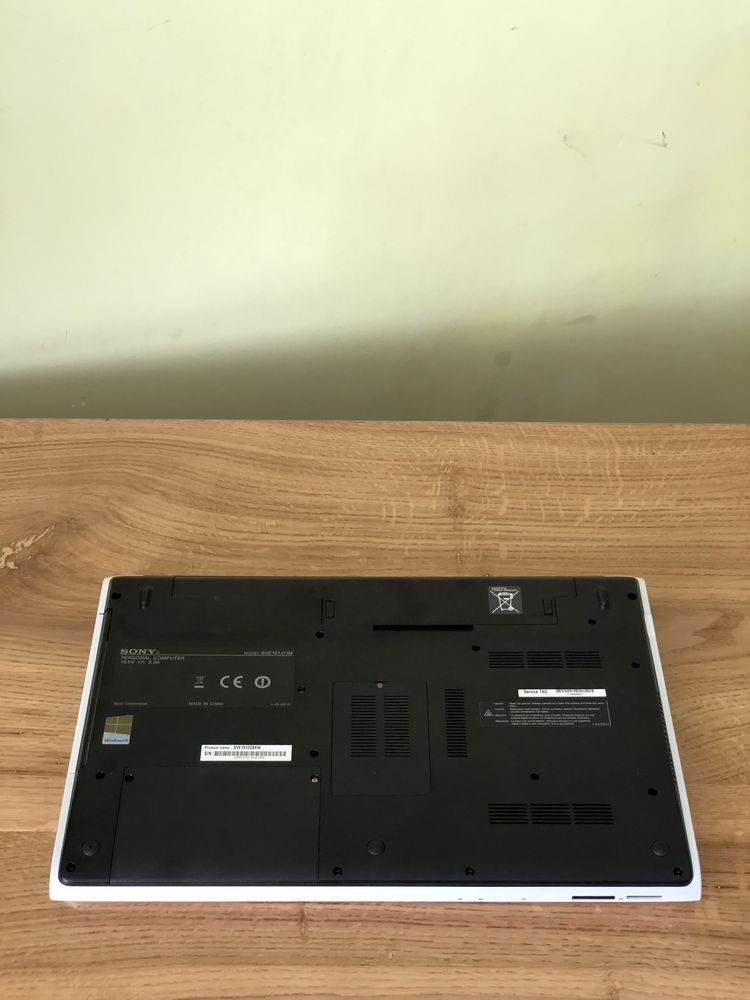Ноутбук Sony SVE151J11M ОЗУ 4гб хдд 500гб з Німеччини