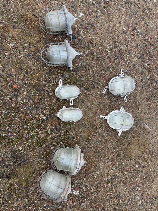 Lampy ze schronu 4 rodzaje