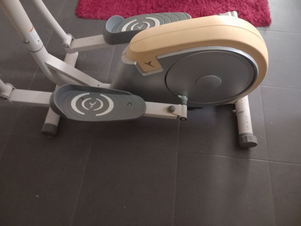 Bicicleta eliptica Domyos  FC100