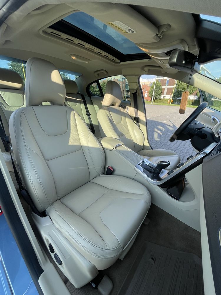 Volvo S60 II 2.5T!!!