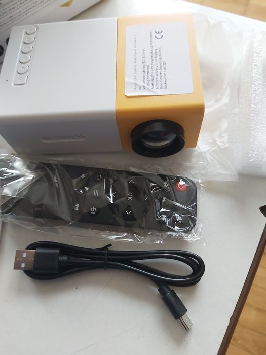 Портативний кіно-проектор.